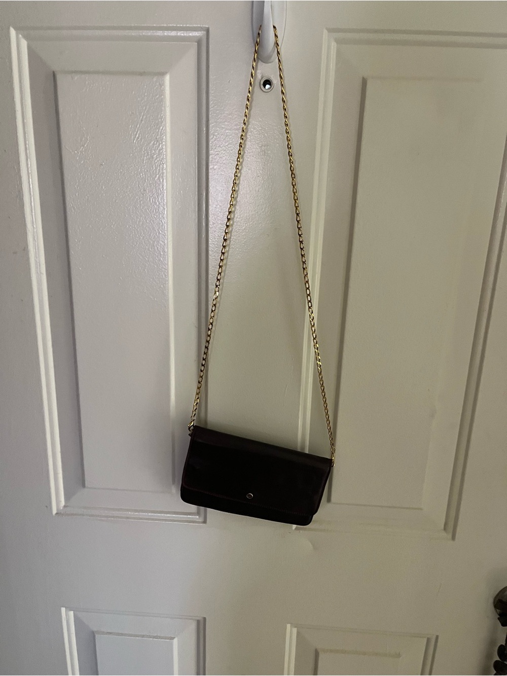 Classic burgandyChain Strap Shoulder Bag